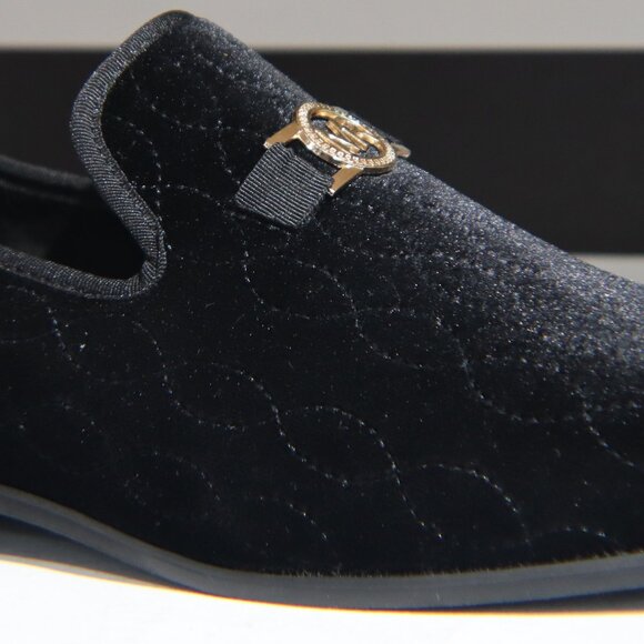 Shoes - Picture 1 of 1